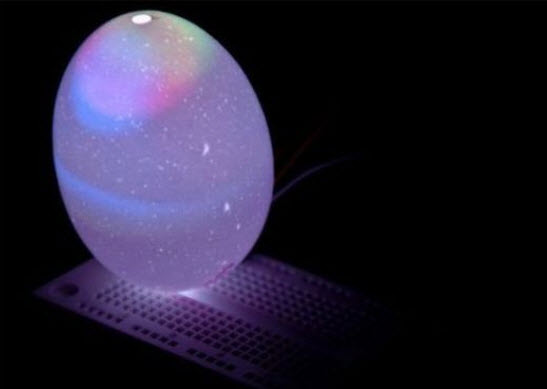 làm quả trứng phát sáng trong màn đêm